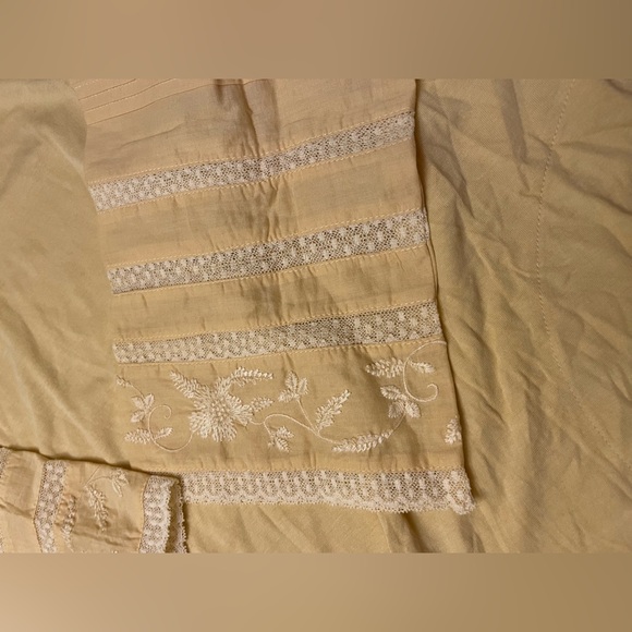 LOGO by Lori Goldstein Cotton Modal Embroidered Sleeve Top Yellow LARGE - Picture 7 of 10